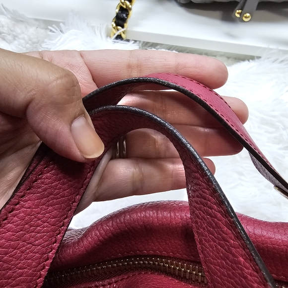 Chloe Paraty Fuchsia Leather Shoulder Bag with Gold Hardware - Picture 8 of 13